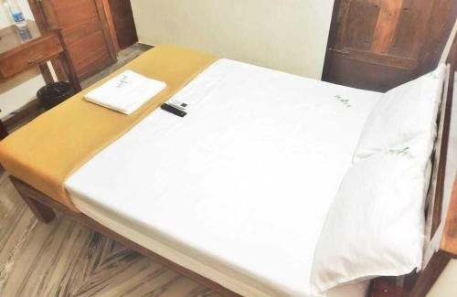 Kuzhithurai Hotel | Nirappil Tourist Home