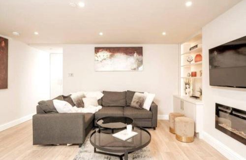 Redcliffe Apartment | Niru Experience Jewel Of Ifield Road
