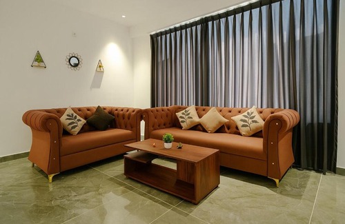 Kasauli Apartment | Nirvaan Cove ! Scenic 2bhk Apartment ! Mountain View ! Roof Top Restaurant ! Kasauli