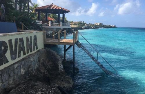 Belnem Villa | Nirvana Lodge with Private Pool and House Reef
