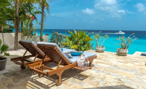 Belnem Villa | Nirvana Lodge with Private Pool and House Reef