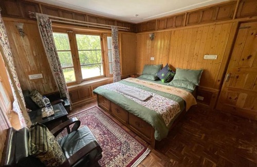 Srechan Cabin | Nirvana Resorts
