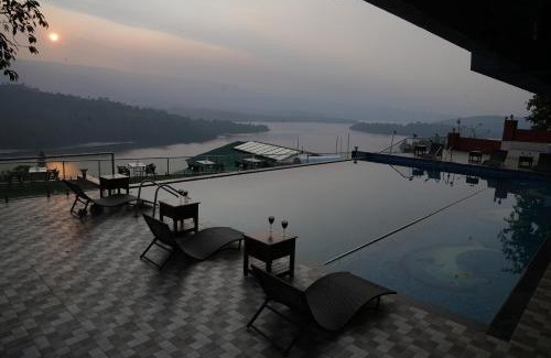 Medha Resort | Nisarga Lake Resort Tapola