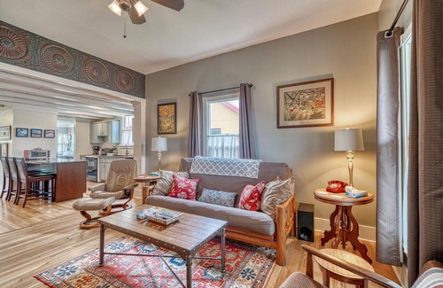 Salida House | Nita's Place- Live like a local! Close to town!