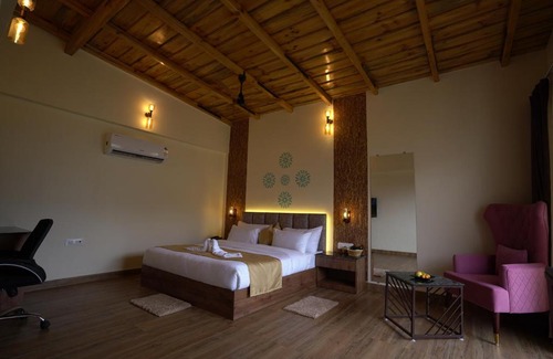 Bhimtal Hotel | NIVEDAN HOTEL AND RESORT