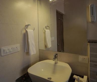 Bhimtal Hotel | NIVEDAN HOTEL AND RESORT