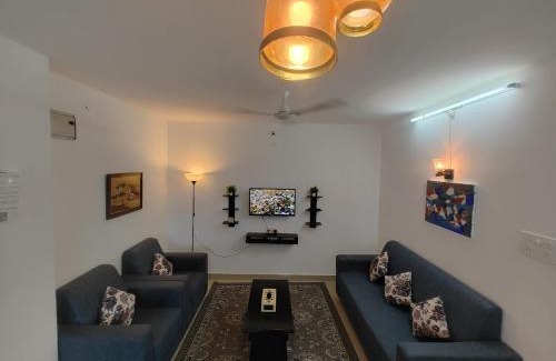 Shaikpet House | NK Homes 202 - 2BHK Homestay - Fast Wifi, Fully Furnished