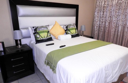 Thulamela House | Nkwetsimo Guesthouse