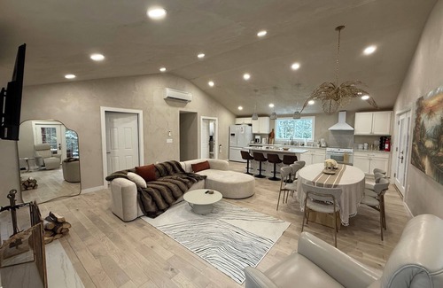 Bass Harbor House | nLuxury Vacation Home 3bd2ba MDI, wheelchair accessible - Bass Harbor Lighthouse