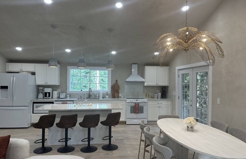 Bass Harbor House | nLuxury Vacation Home 3bd2ba MDI, wheelchair accessible - Bass Harbor Lighthouse