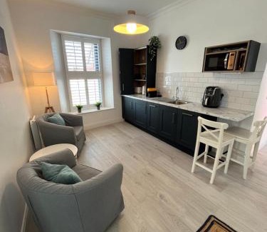 Kilkee Apartment | No.1 The Square @ Naughtons Yard