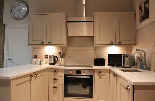 Rothbury Apartment | No 1 Tomlinsons Apartments Rothbury