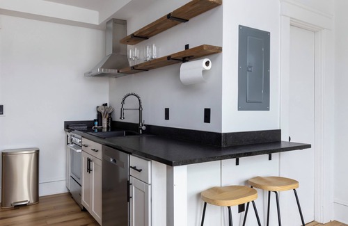 Lakewood Apartment | NO. 10 - 1BD Hotel Quality
