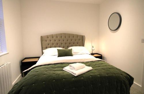 Basingstoke Apartment | No 10 @Short Stays