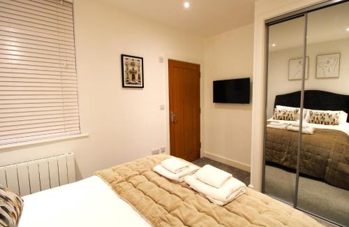 Basingstoke Apartment | No 10 @Short Stays