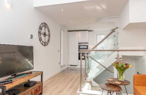 New Town House | No. 2 in the Lane
