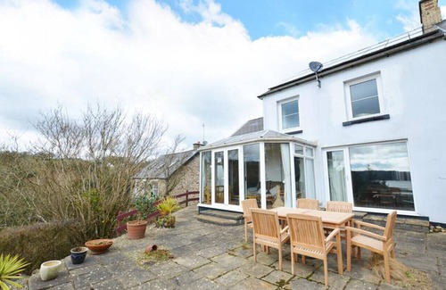 Wiseman's Bridge House | No 2 Sea View - Four Bedroom House, Sleeps 8