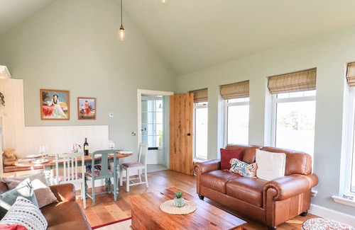 Isle of Lewis House | NO. 29, family friendly, luxury holiday cottage in Port Of Ness