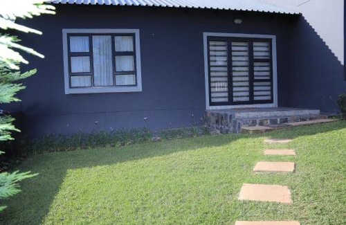 Greater Johannesburg Metropolitan Area Apartment | No 3 on Cladon :Jadde Apartments