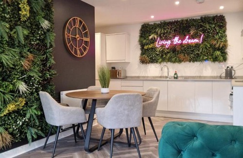 York Apartment | No 4 Hawthorn View Ground floor apartment