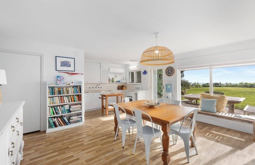 Waterhouse House | No 5 Blue Town Beach