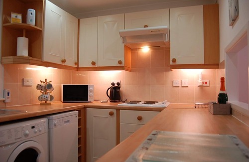 Bryn-crug Cottage | No 6 at Dolgoch Falls Cottages