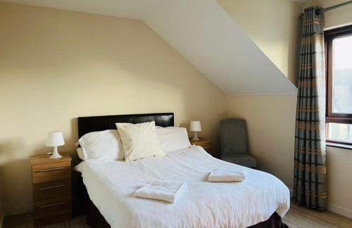 Lahinch House | No. 6 Corran Meabh