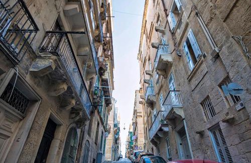 Valletta House | No 68 in Valletta