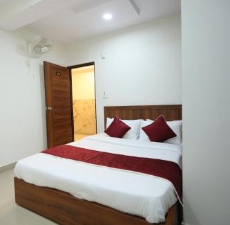 Vijaya Nagar Hotel | NO 7 Grandeur Hotel