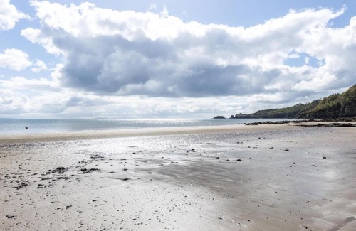 Saundersfoot Hotel | No 7 Ocean Cabins - Saundersfoot Harbour - Saundersfoot