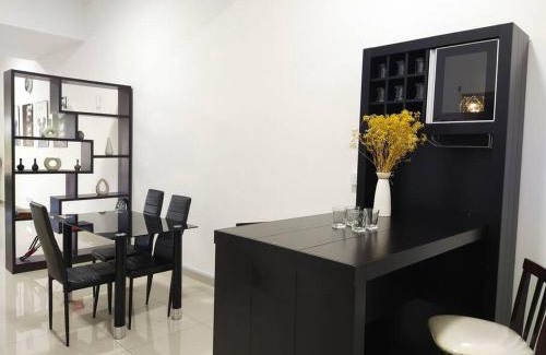 Pasir Penambang House | No 70 Sunlight Homestay 4R3B - 24 Pax, Karaoke