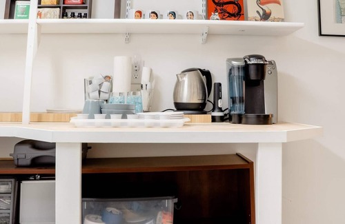 North Beacon Hill House | No Car Needed! Cozy Beacon Hill Apt by Light Rail, Stadiums, Downtown