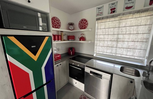 Mossel Bay Apartment | No Loadshedding Luxury apartment with AC in Mossel Bay