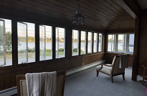 East Wareham House | ⭐️NO SHARKS here! 🦈 NO BRIDGE traffic! 🚘 ONSET, MA is all tranquility. 🧘‍♀️
