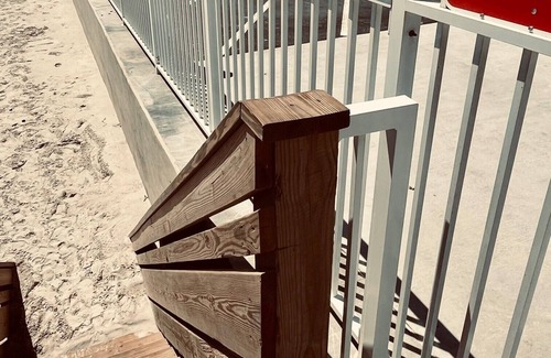 Bridgeport Heights Apartment | No Shoes? No Shirt? No Problem! Queen studio steps away from Daytona Beach!