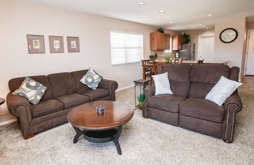 Branson Condo | No Stairs! Great View - Massage Chair - Central Branson- Heated Pool-King Beds