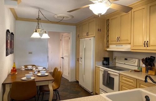 Nazareth Apartment | No Steps To The Beach & Views Of The Pool & Ocean