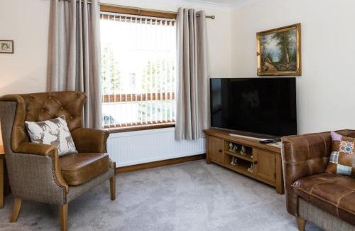 Birnam House | No27 Willowbank