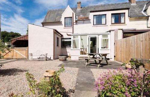 Birnam House | No27 Willowbank