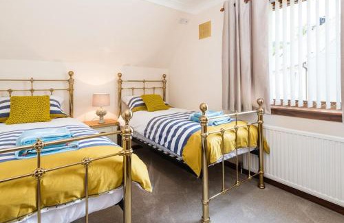 Birnam House | No27 Willowbank