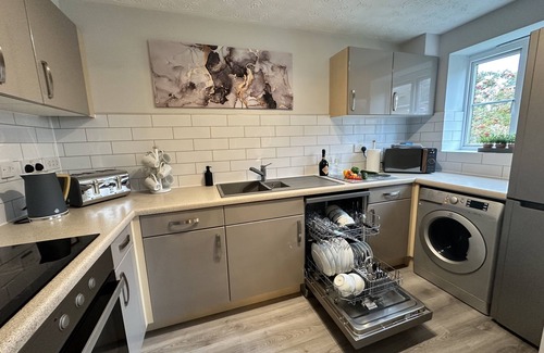 Leamington Spa Apartment | No56 - 2-bed Boutique Apartment - Hosted by Hutch