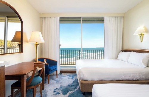 Newcastle East Hotel | NOAH'S On The Beach