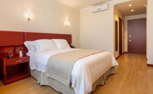 Las Rejas Hotel | Nobile Hotel Estación Central