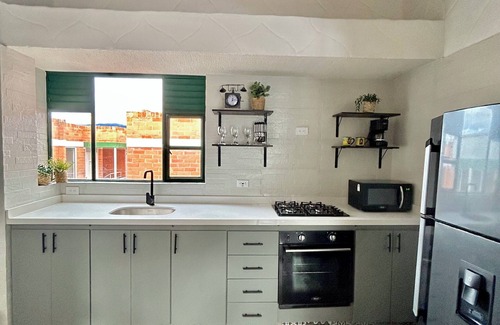 Floresta Apartment | NobsaStay, Belen: Colonial Apartment