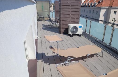 Srodmiescie Apartment | Nocleg Gdynia - City Centre Main station 170m
