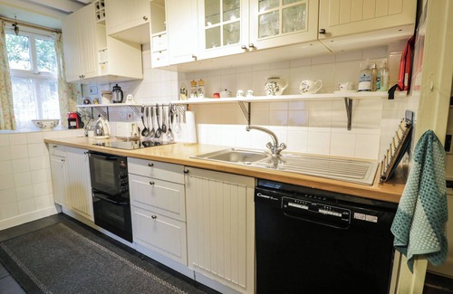 Penmachno Cottage | NODDFA, pet friendly, character holiday cottage in Penmachno