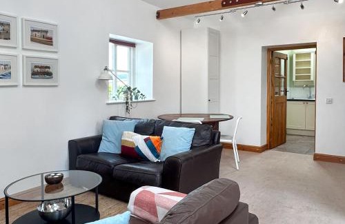 Axbridge House | Noddingway Cottage