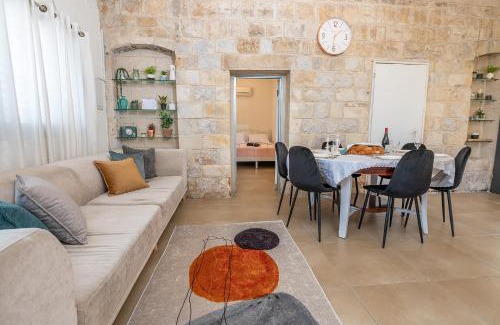 Safed Old City Apartment | Nof Marom - the Home in the Old City נוף מרום - הבית בעתיקה
