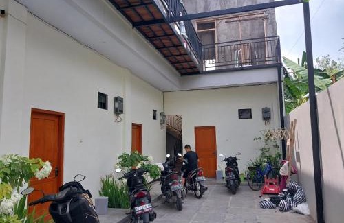 Colomadu Hotel | Nofrah House Syariah Mitra RedDoorz
