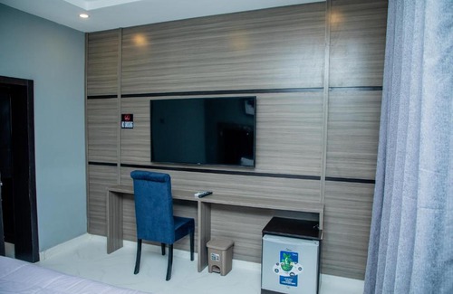 Surulere Hotel | Noir by Fortys
